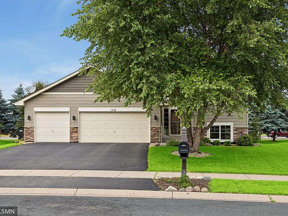 2nd image of 1719 Gotland Ln