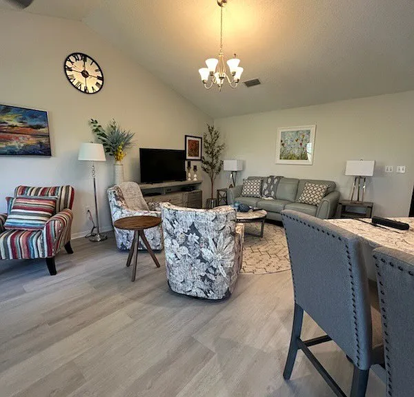 441 Quail Forest Blvd #A401 — Photo 2