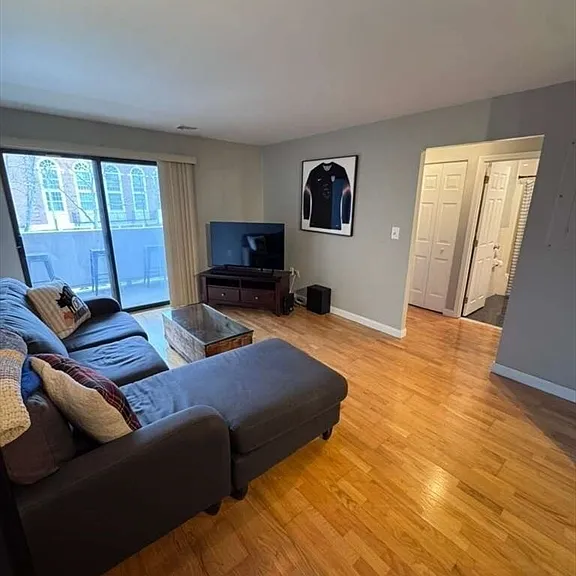 20 Central St #215 — Photo 2