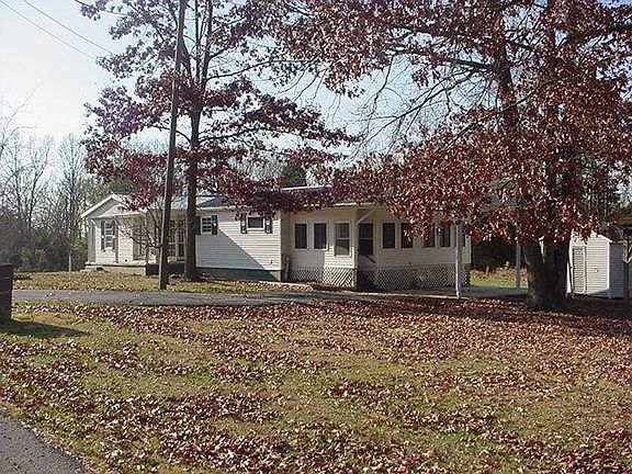 2nd image of 68 Woodsway Dr
