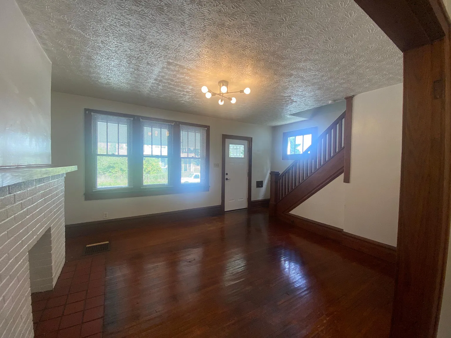 2 bed, 1150 sqft, $1,395 — Photo 4