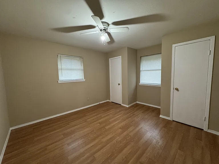 1034 W Village Ct #C — Photo 7