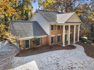 1685 Winterthur Close, Sandy Springs, GA 30328