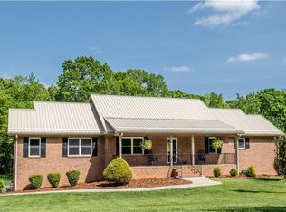 2021 Covington Rd, King, NC 27021