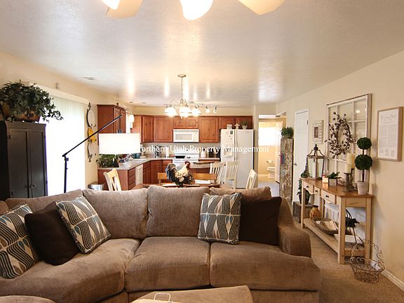 6 Front Room and Kitchen_07022022