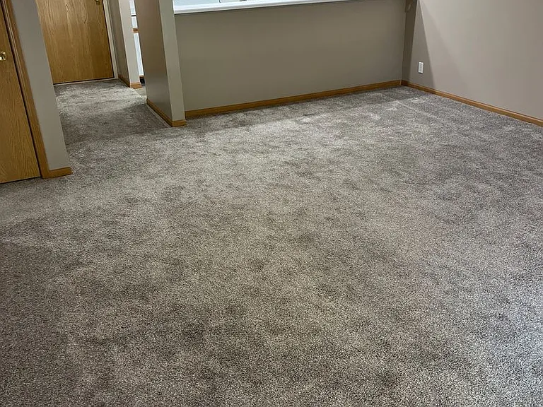 Deer Park Apartments — Photo 25