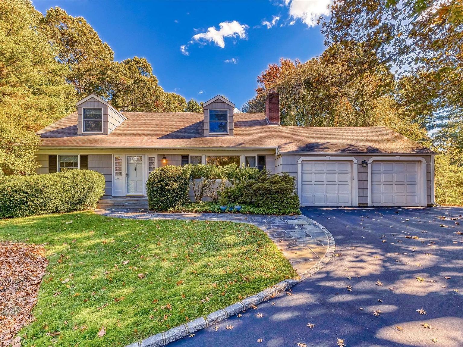 11 Satterly Road, East Setauket, NY 11733 Zillow