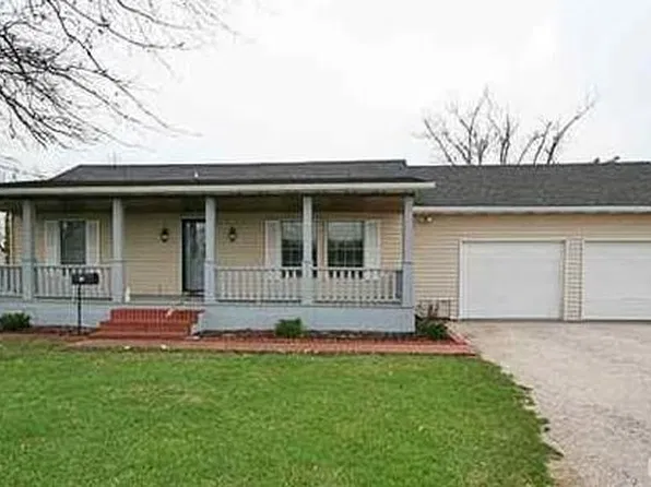 109 W Outer Rd, Scott City, MO 63780
