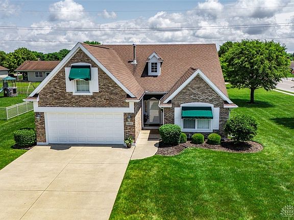 2nd image of 801 Antler Ct