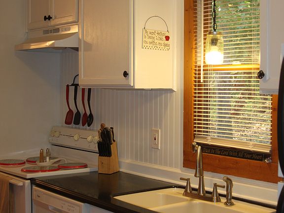 4th image of 34 Somerset Pl
