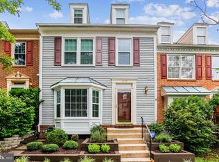 8892 Eagle Rock Ln, Springfield, VA 22153