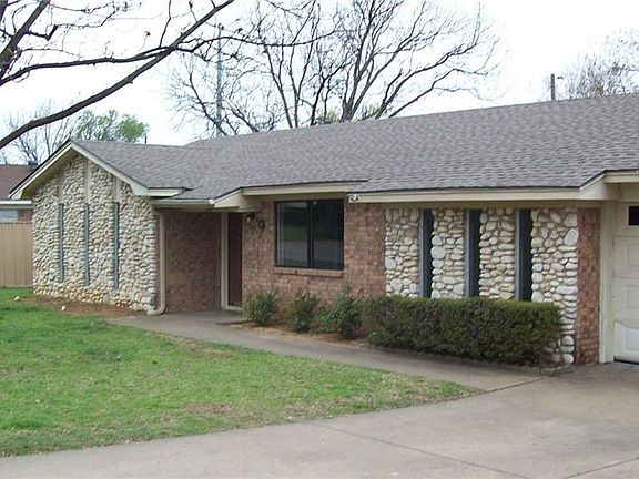 4th image of 704 N Murco Dr