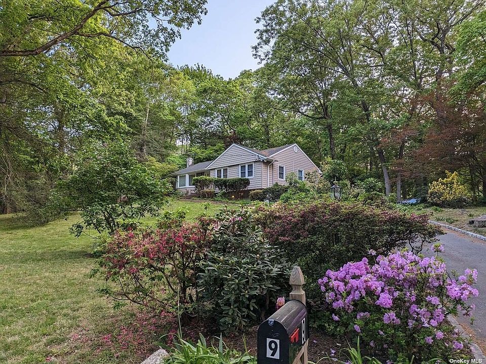 1st image of 9 Sparrow Ln