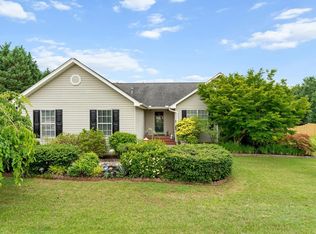 5 Lillians Ln, Greer, SC 29651
