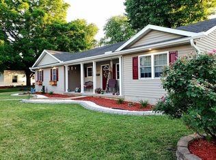 217 N 21st St, Herrin, IL 62948