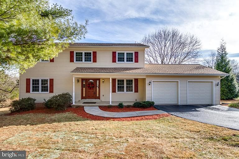 1st image of 4511 Old Field Dr