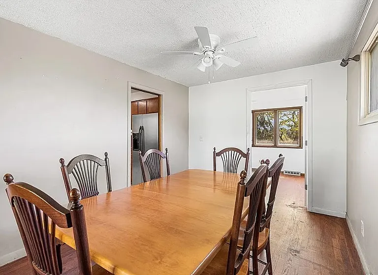 1138 N Glencove Rd — Photo 5