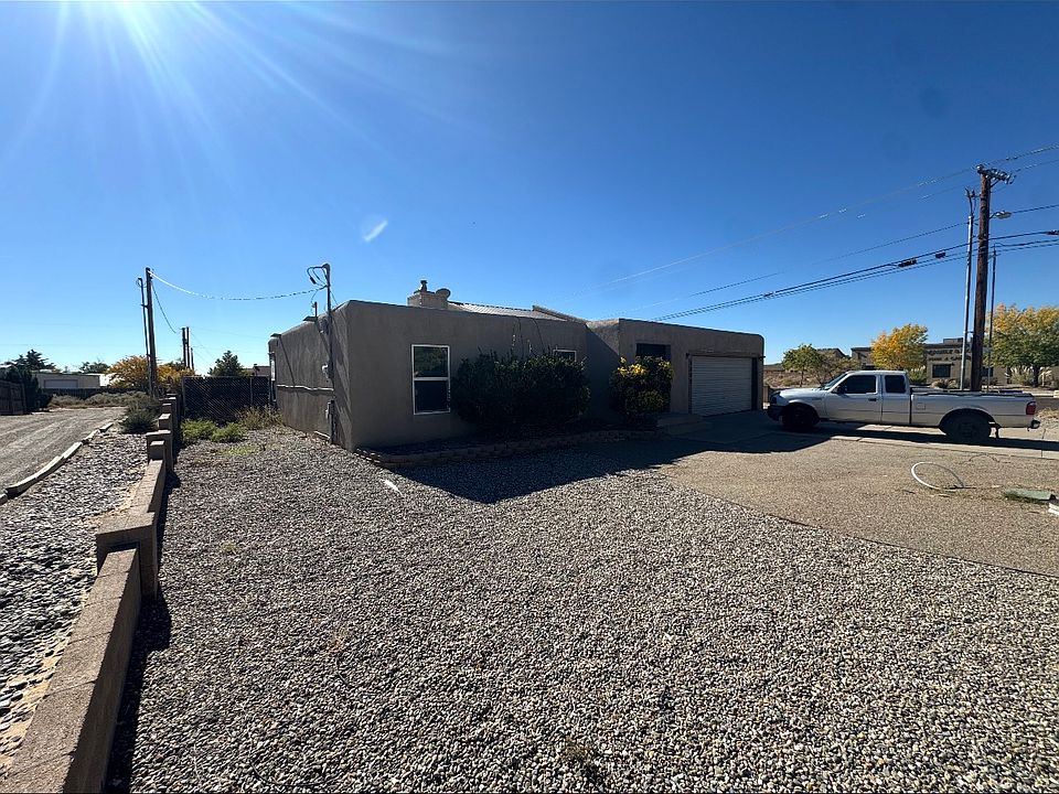 1st image of 3000 Jane Cir SE