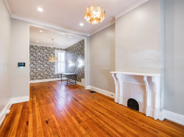 206 S 43rd St, Philadelphia, PA 19104