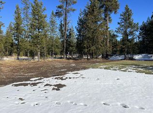 56445 Solar Dr, Bend, OR 97707