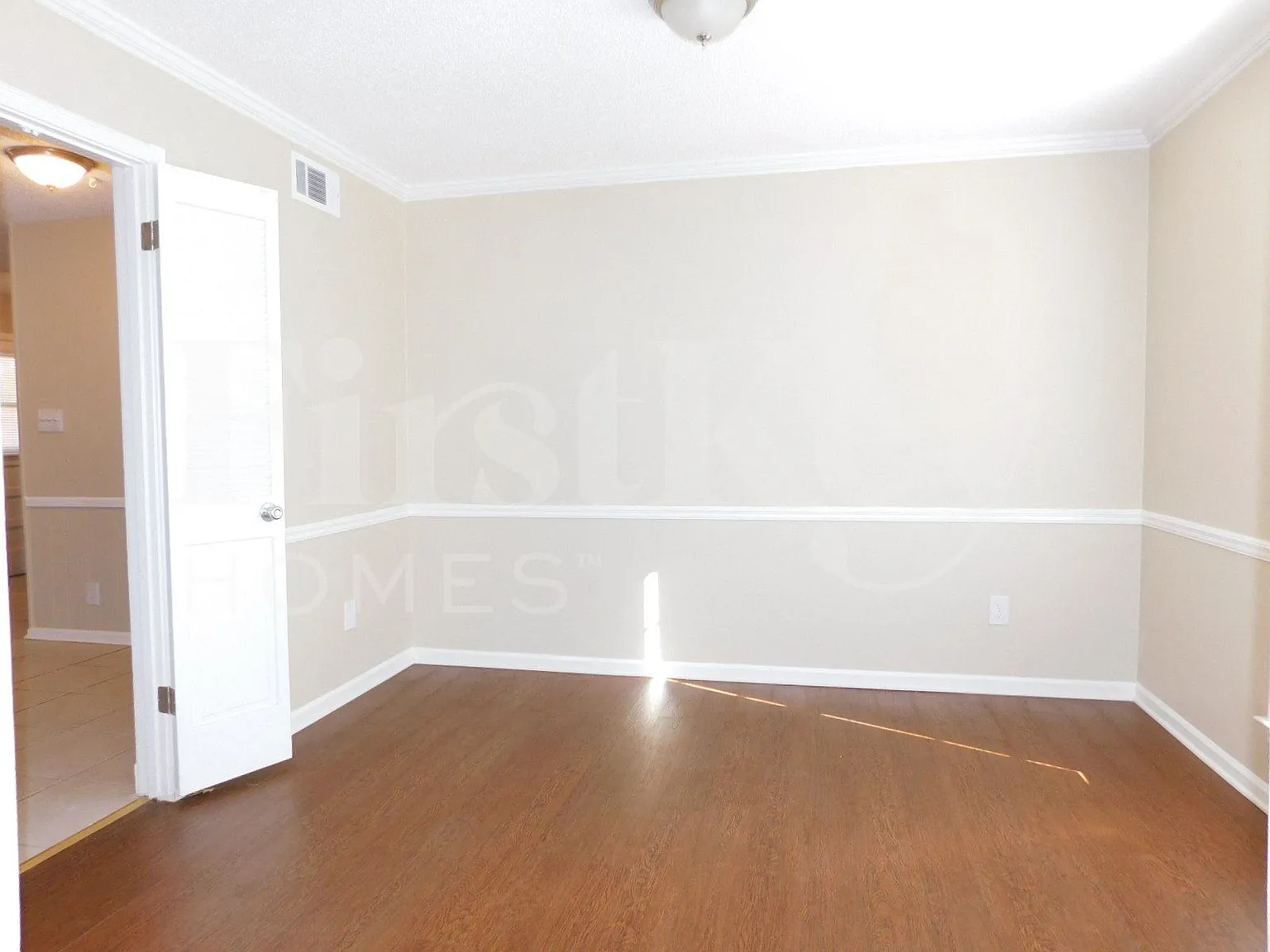 4 bed, 2.0 bath, 2789 sqft, $1,640 — Photo 4