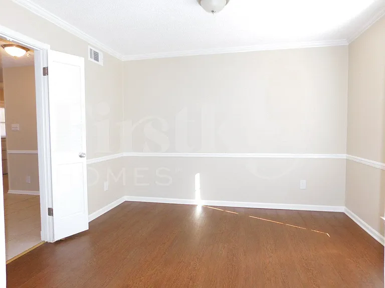 4832 Rolling Meadows Dr — Photo 4