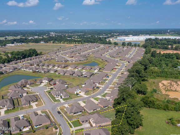5th image of 308 Meadowland Dr