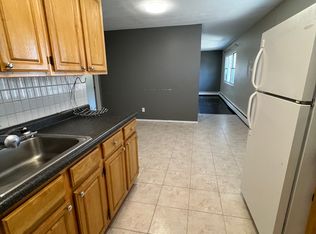 253 Trouville Rd FLOOR 2, Copiague, NY 11726