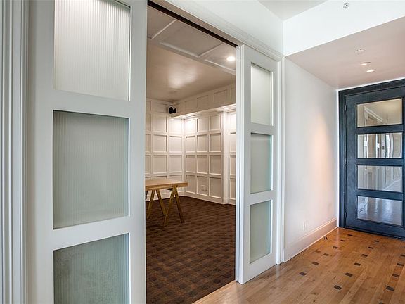 3rd image of 3401 Lee Pkwy APT 1904