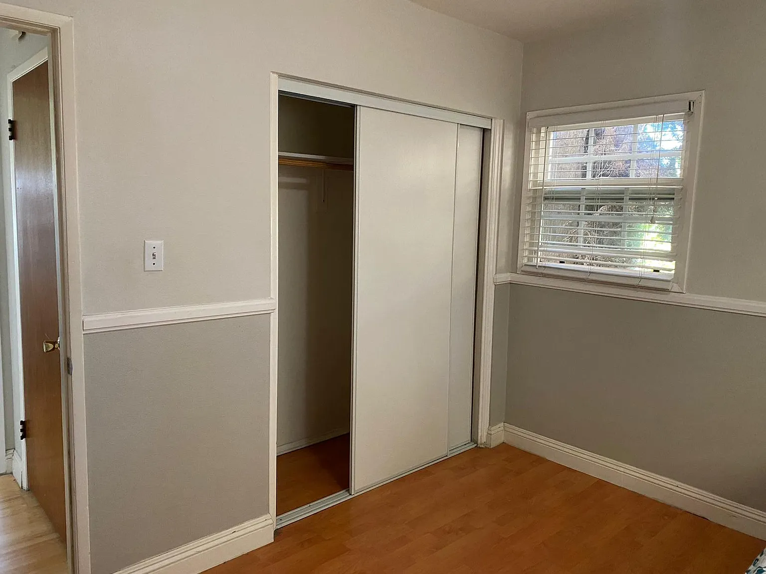 117 E Campus View Drive — Photo 4