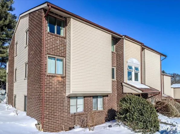 7 Padanaram Rd #C53, Danbury, CT 06810