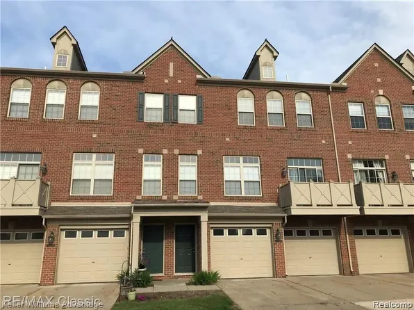 39862 Rockcrest Cir, Northville, MI 48168