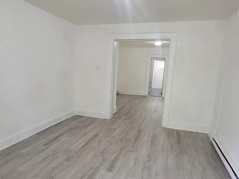 807 Monroe Ave — Photo 5
