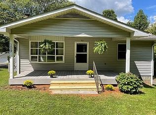 109 Reynolds School Rd, Asheville, NC 28803
