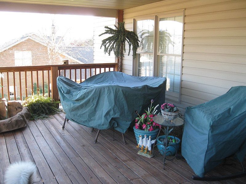 2nd image of 1201 Hillhurst Cir
