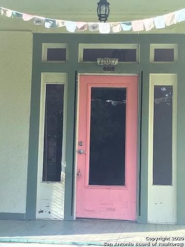 1st image of 207 Barrera St