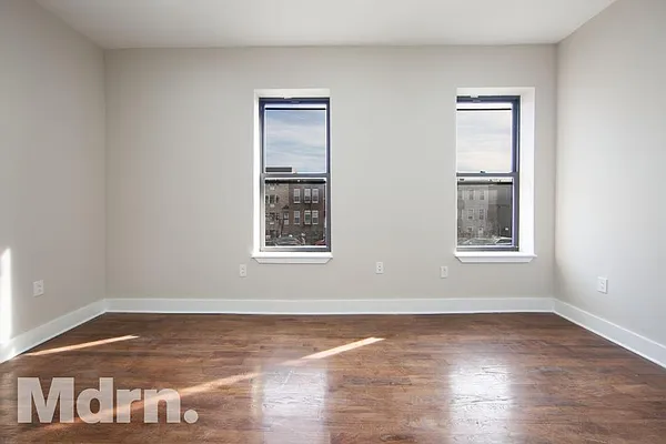 Rented by Mdrn Residential | media 7