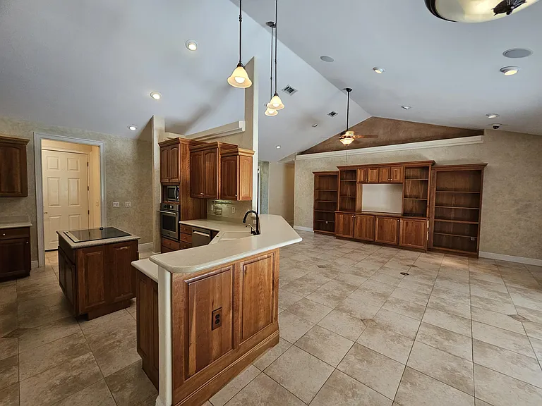 1866 Sunrise Dr — Photo 8