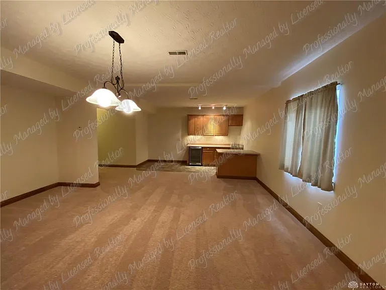 6353 Charlotte Ct — Photo 33