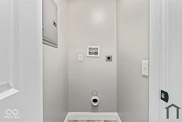 2805 Stuart St — Photo 9