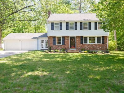 38 Flint Locke Ln, Medfield, MA, 02052