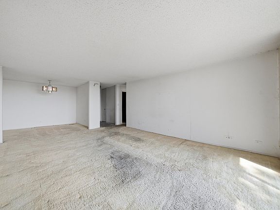 5th image of 2000 Saint Regis Dr APT 4H