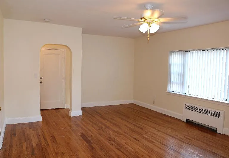 110 Longwood Ave #4 — Photo 4
