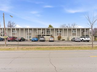 1935 Gardiner Ln APT J136, Louisville, KY 40205