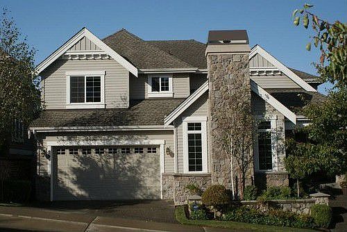 2nd image of 1645 28th Ave NE