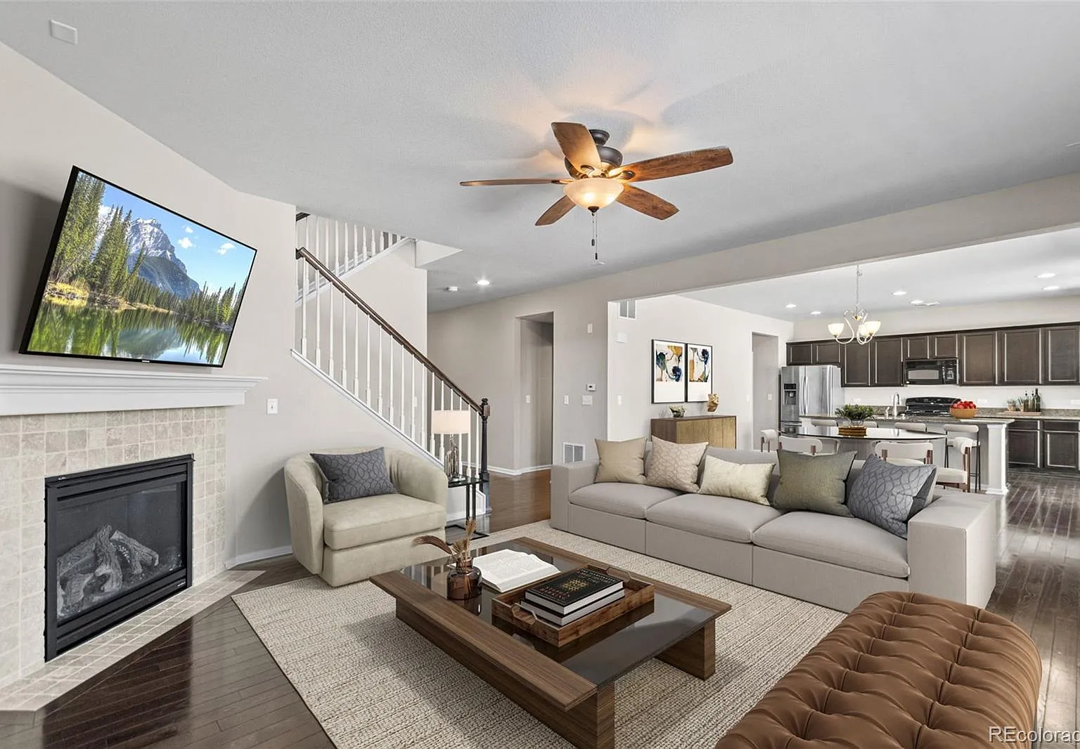 4 bed, 3.5 bath, 2571 sqft, $3,600 — Photo 2