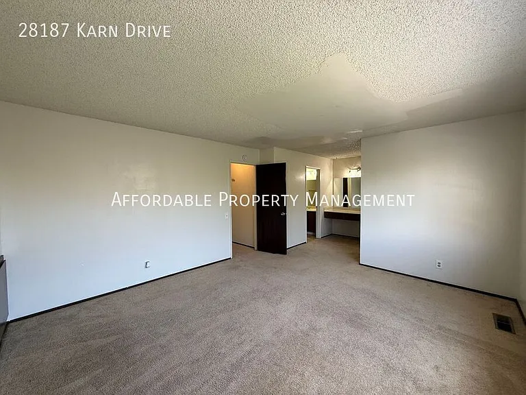 28187 Karn Dr — Photo 11