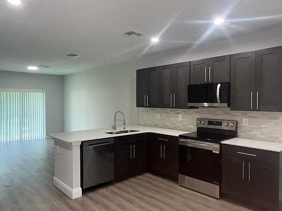 2nd image of 519 Blackbird Ln #A