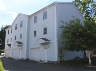 61 Pleasant St, Danbury, CT 06810