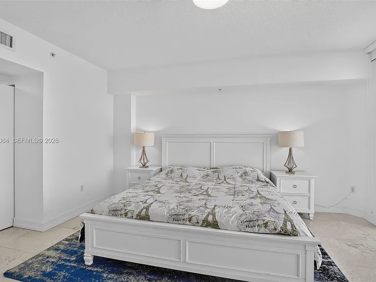 16699 Collins Ave #2404 — Photo 14